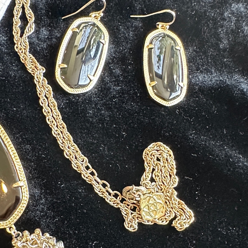 Kendra Scott Silver and Black Jewelry Set - Picture 3 of 5